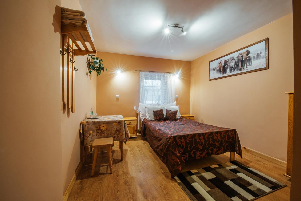 Hotel Orzel Zamość エクステリア 写真