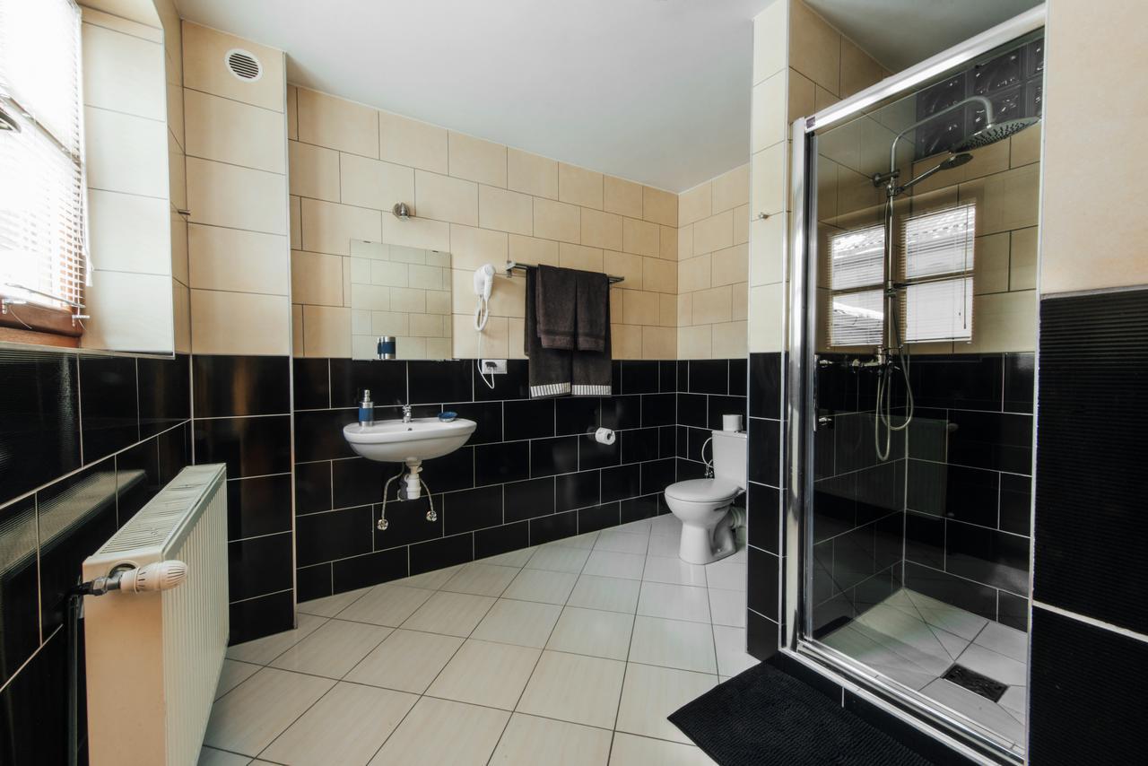 Hotel Orzel Zamość エクステリア 写真