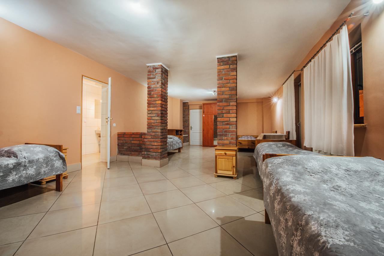 Hotel Orzel Zamość エクステリア 写真