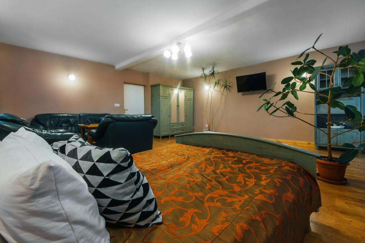Hotel Orzel Zamość エクステリア 写真